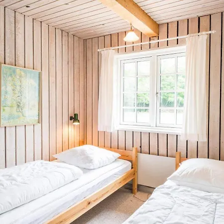 4 Person In Hébergement de vacances *